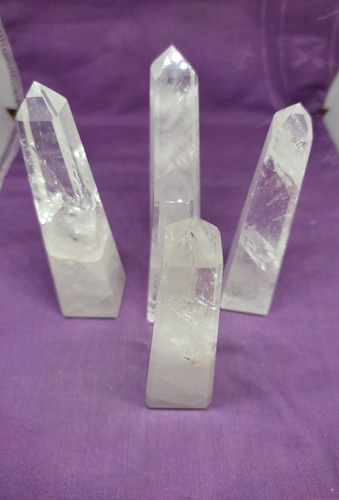 Obeliscos De Cuarzo Cristal De 9 A 10 Cms 70 A 100 Gramos.
