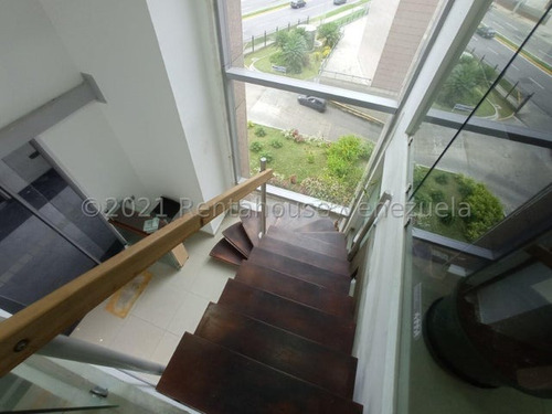 Oficina En Venta En Wtc Mañongo Naguanagua Carabobo Excelente Ubicación Pisos Con Porcelanato Aire Acondicionado Gmp