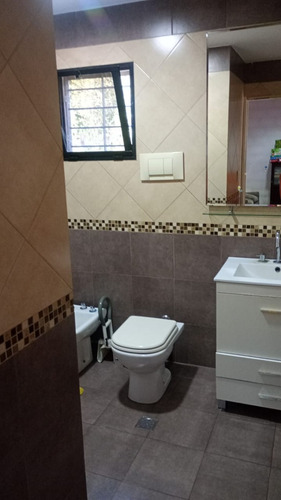Casa Quinta 5 Ambientes Amplios 860,70 Mts2 Gran Parque Arbolado Y Piscina Y Garage.parque Leloir Ituzango