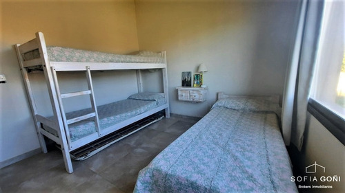 Imagen 14 de 20 de En Residencial 1 Muy Buena Casa Ubicada A 500 Mts De La Playa Costa Esmeralda