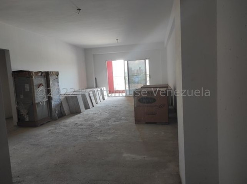 Imagen 2 de 30 de Apartamento Obra Gris Resd. Reina Victoria La Arboleda (piscina Y Planta Eléctrica) 22-22343 Ejc 0424-3439046