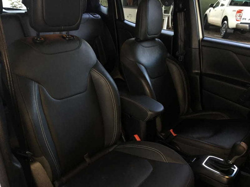 Imagem 8 de 15 de Jeep Renegade Longitude 1.8 Flex Automatico