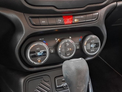 Jeep Renegade 1.8 16V FLEX LONGITUDE 4P AUTOMÁTICO