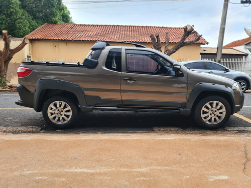 Fiat Strada 1.8 16v Adventure Ce Flex 2p