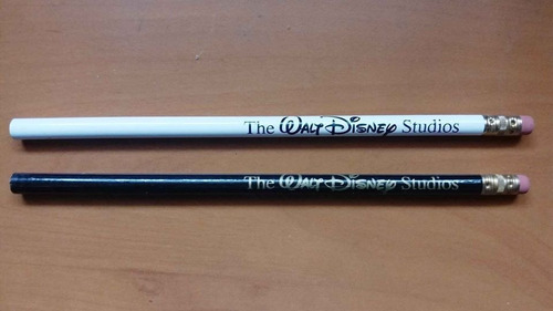 Imagen 1 de 4 de Disney Studios Disneyland Envio Gratis Lapiz Valor Unitario