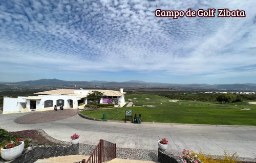 Casa Con Estudio, Cuarto De Tv, Mezzanine Y Terraza En Recamara Principal, En Venta, Zibatá, Queretaro.