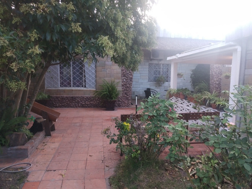 Imagen 1 de 14 de Casa Con Local Impecable Estado O Permuto Por Chacra