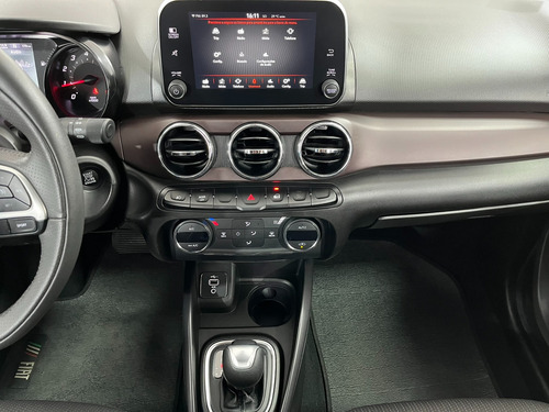 Fiat Cronos 1.3 Precision Flex Aut. 4p