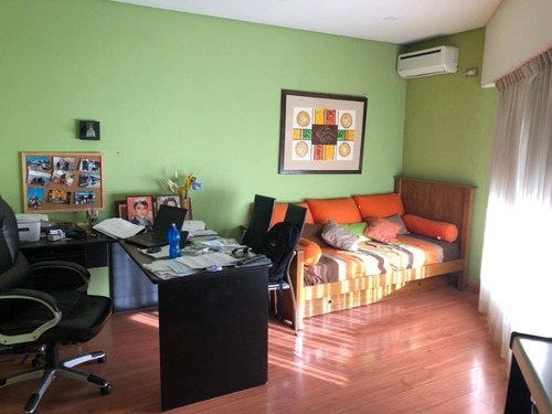 Imagen 5 de 8 de Chalet En Venta En Ituzaingo Norte