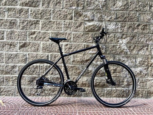 Imagen 4 de 9 de Bicicleta Híbrida Merida Crossway 100 (2021) - Urquiza Bikes