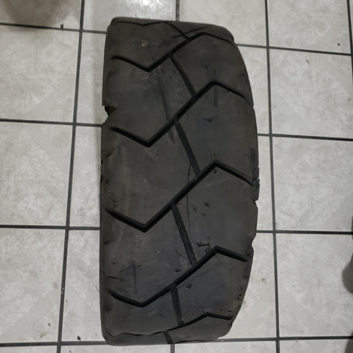 Llanta 31x10-20 Solida Para Minicargador Bobcat (Usado)