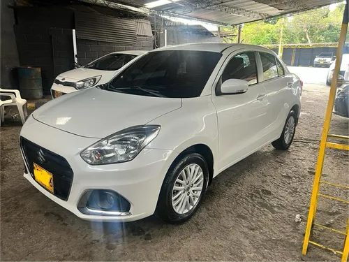 Suzuki Swift 1.2 Dzire At