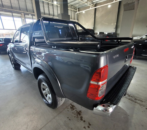 Toyota Hilux 3.0 Cd Sr 171cv 4x4 - C3