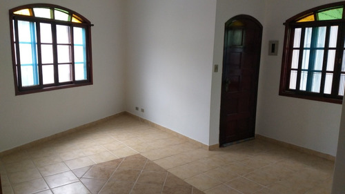 Imagem 1 de 14 de Casa 3 Qtos 1st,sala,quintal Cabe Piscina 3 Carros $ 300.mil