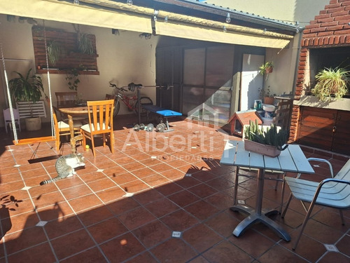 Venta El Palomar Casa Ph Al Frente 3 Ambientes.