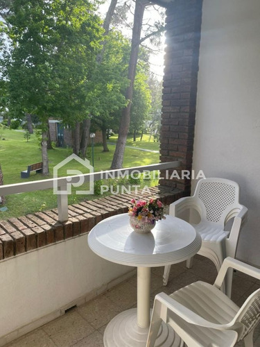 Imagen 2 de 14 de Precioso Apartamento En Complejo Arcobaleno - Punta Del Este Mansa
