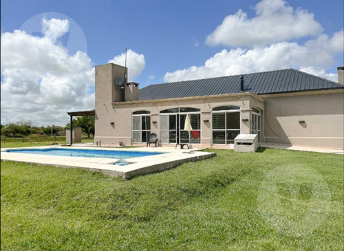 Casa De Campo En Venta Y Alquiler - San Vicente
