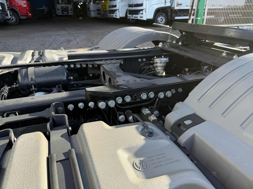 Axor 2544 Ls 6x2 Ano 2022 R$270.000,00