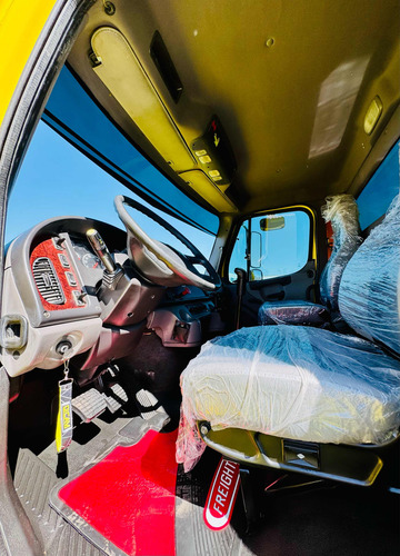 Volteo 7m3 Rabon Camión Freightliner M2 112 2014