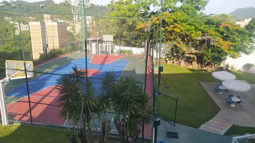 Club Santa Paula.