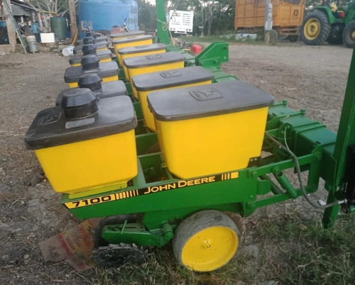 Imagen 6 de 6 de Sembradora Jhon Deere 7100
