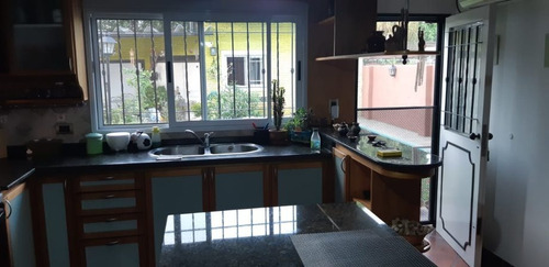 Imagen 8 de 14 de Chalet En Venta En Martin Coronado