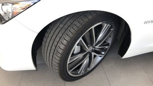 Imagen 13 de 15 de Infiniti Q50 4 Puertas