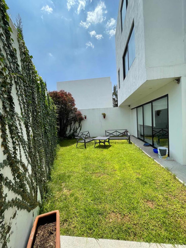 Magnifica Residencia Con Acabados De Lujo En Privada, 246 M2