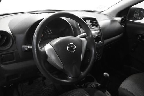 Imagen 14 de 15 de Nissan Versa 2019 1.6 Drive Mt