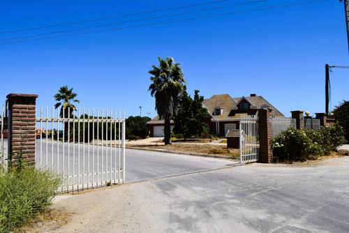 Amplio Terreno Con Casa En Camino A Colmo (98430)