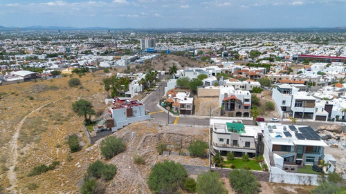 Terreno En Venta En Cumbres Residencial