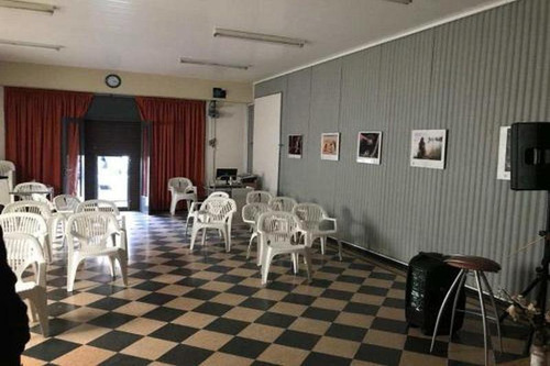 Imagen 2 de 9 de Apto Todo Rubro | Amplio Jardín Y Quincho.