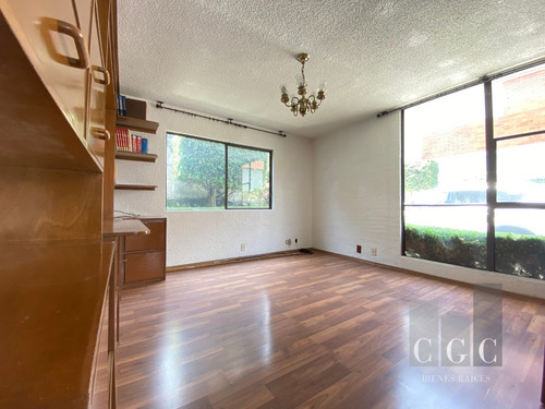 Imagen 6 de 23 de Una Casa Ideal Para Quienes Buscan Practicidad Y Seguridad C