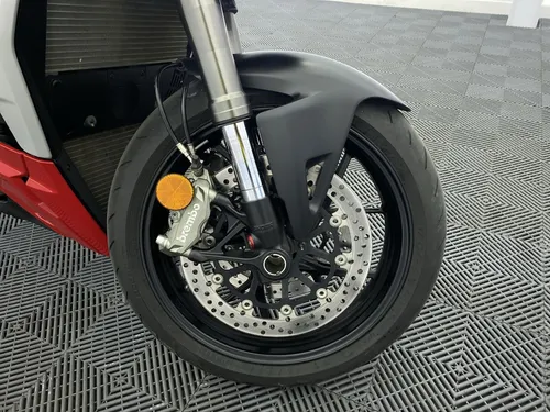 Ducati Streetfighter V2