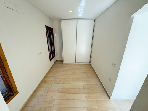 Ph A Estrenar Con Patio Propio En Alquiler! En Pb.