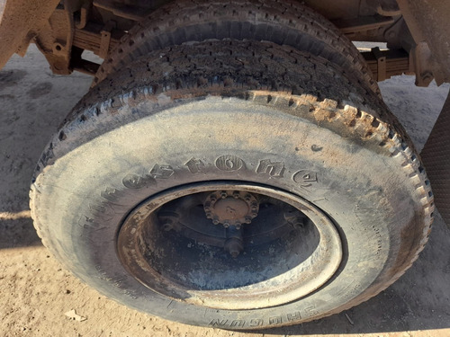 Imagen 7 de 9 de Ford 7000
