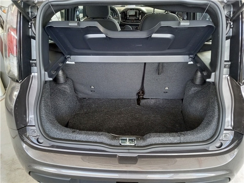 Imagem 13 de 13 de Fiat Uno 1.0 Fire Flex Attractive Manual