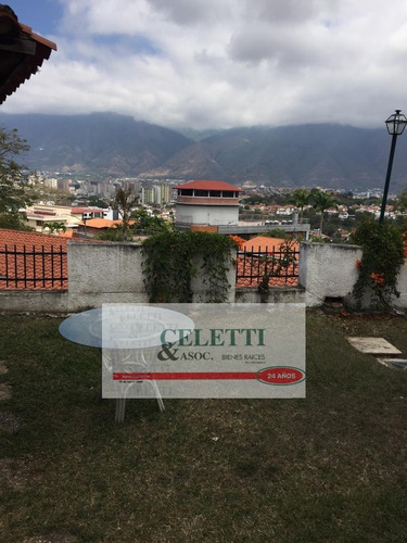 Imagen 11 de 15 de Casa Bi-familiar En Venta Macaracuay Parte Alta