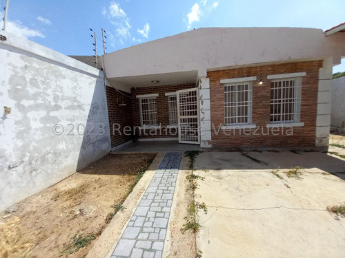 En Venta Agradable Casa En Coro