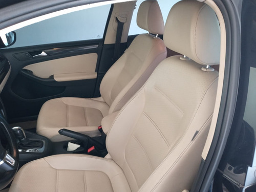 Imagem 10 de 13 de Volkswagen Jetta - 2012/2013 2.0 Comfortline (flex)