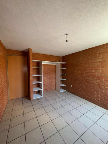 Se Vende Casa En Arboledas Cd Bajío