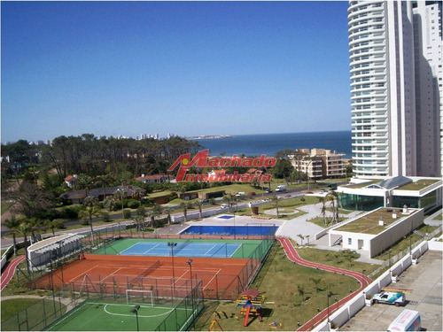 Imagen 6 de 27 de Venta De Apartamento De Tres Dormitorios En Punta Del Este