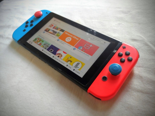 Nintendo Switch Neon