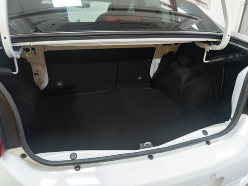 Renault Logan 1.6 16v Intense