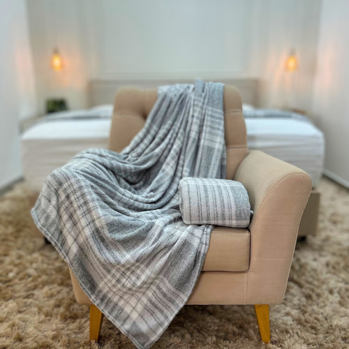 Cobertor Manta Soft Leve Quentinho Para Cama E Sofá Xadrez Cor Cinza Desenho Do Tecido Manta Xadrez B3