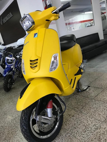Imagen 2 de 12 de Vespa Sxl 150 Agencia Oficial Rosario Y Zona
