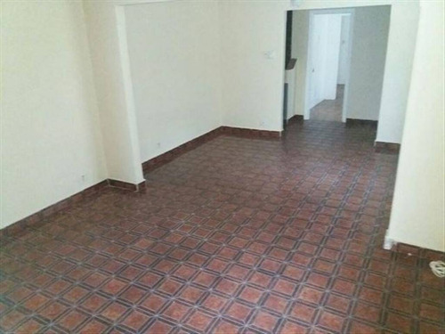 Imagem 5 de 30 de Casa Enorme Em Otimo Estado Bom Para Morar Com Sua Familia Casa Bem Espaçosa Proximo Tambem De Mercados Farmacias Praia Do Itarare Em Uma Das Melhores Ruas De São Vicente Tambem Fica Proximo Do Batal
