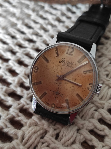 Reloj Renis 17 Rubis ( Oportunidad ) Swiss Coleccion Negro Plateado Champagne (Usado)