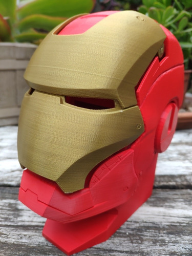 Casco Iron Man.