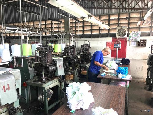 Imagen 18 de 30 de Fábrica De Calcetines Y Medias En Venta Urb Lebrun Petare